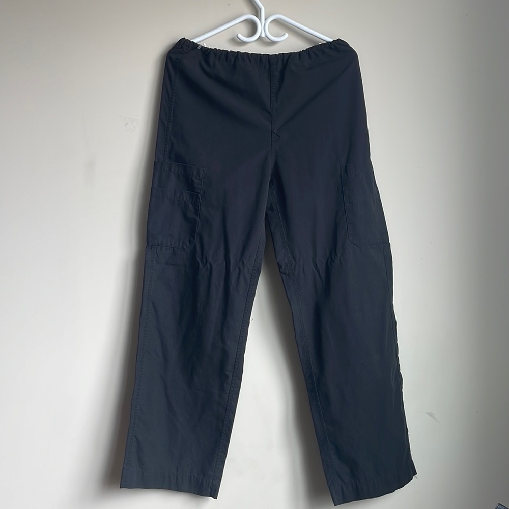 Scrubs wear pants